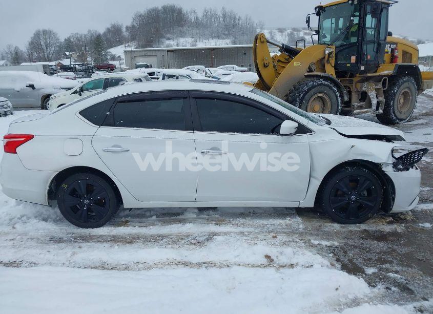 Photo 14 of 2019 Nissan Sentra SV (VIN 3N1AB7AP6KY298357)