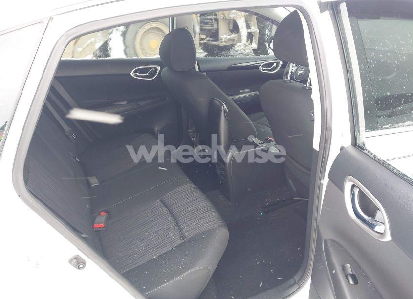 Photo 8 of 2019 Nissan Sentra SV (VIN 3N1AB7AP6KY298357)