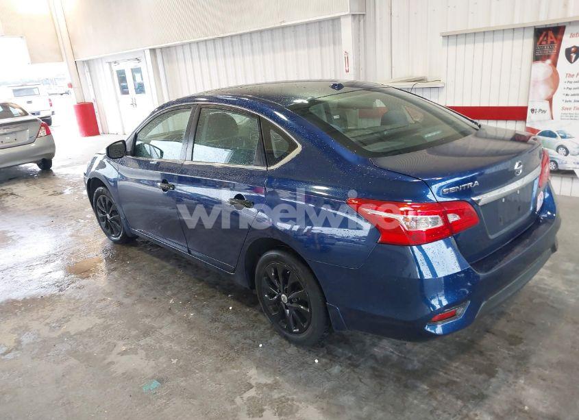 Photo 3 of 2019 Nissan Sentra SV (VIN 3N1AB7AP6KY303007)