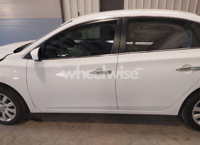 Photo 14 of 2019 Nissan Sentra S (VIN 3N1AB7AP6KY314329)