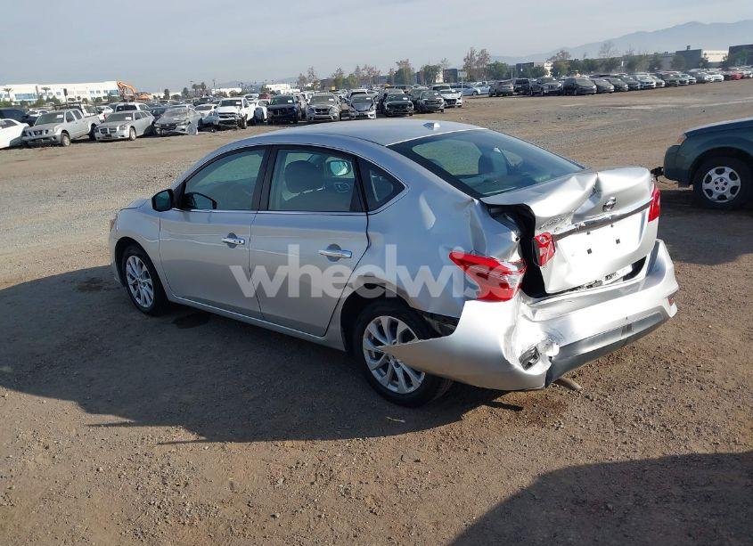 Photo 3 of 2019 Nissan Sentra SV (VIN 3N1AB7AP6KY318669)