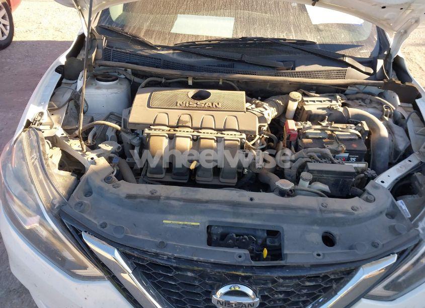 Photo 10 of 2019 Nissan Sentra SV (VIN 3N1AB7AP6KY330787)