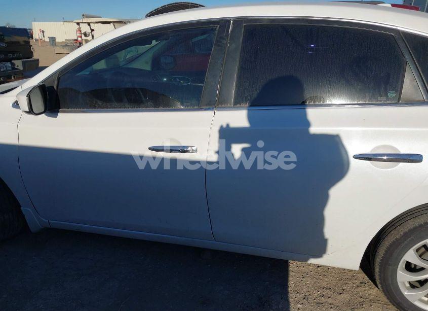 Photo 14 of 2019 Nissan Sentra SV (VIN 3N1AB7AP6KY330787)