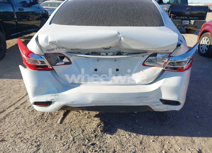 Photo 6 of 2019 Nissan Sentra SV (VIN 3N1AB7AP6KY330787)