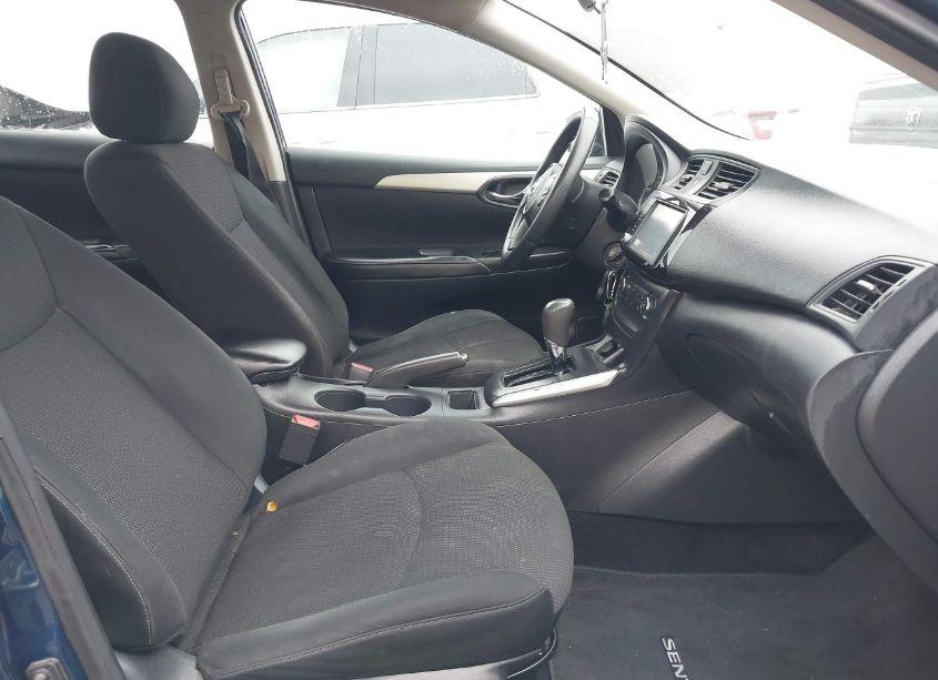 Photo 5 of 2019 Nissan Sentra S (VIN 3N1AB7AP6KY336363)