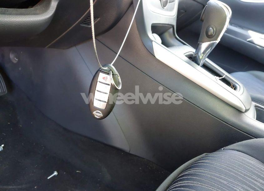 Photo 11 of 2019 Nissan Sentra SV (VIN 3N1AB7AP6KY340977)