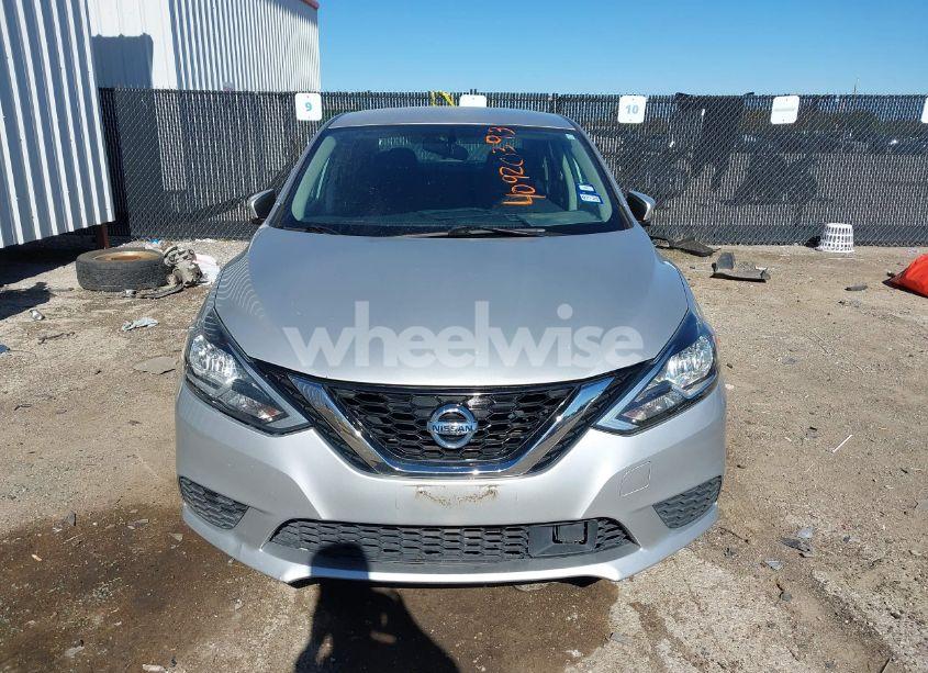 Photo 12 of 2019 Nissan Sentra SV (VIN 3N1AB7AP6KY340977)