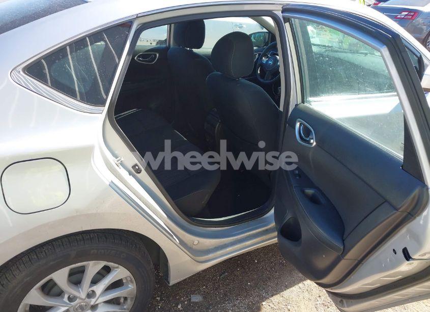 Photo 8 of 2019 Nissan Sentra SV (VIN 3N1AB7AP6KY340977)