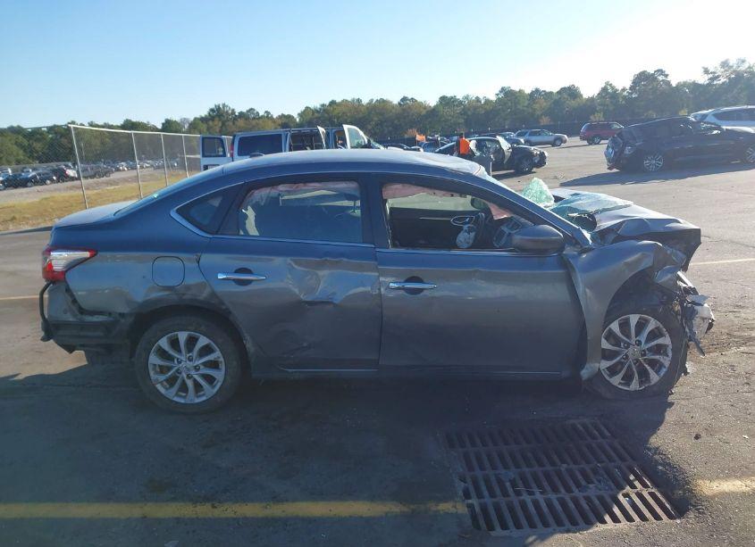 Photo 12 of 2019 Nissan Sentra SV (VIN 3N1AB7AP6KY342308)