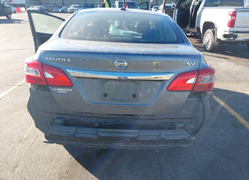 Photo 6 of 2019 Nissan Sentra SV (VIN 3N1AB7AP6KY342308)