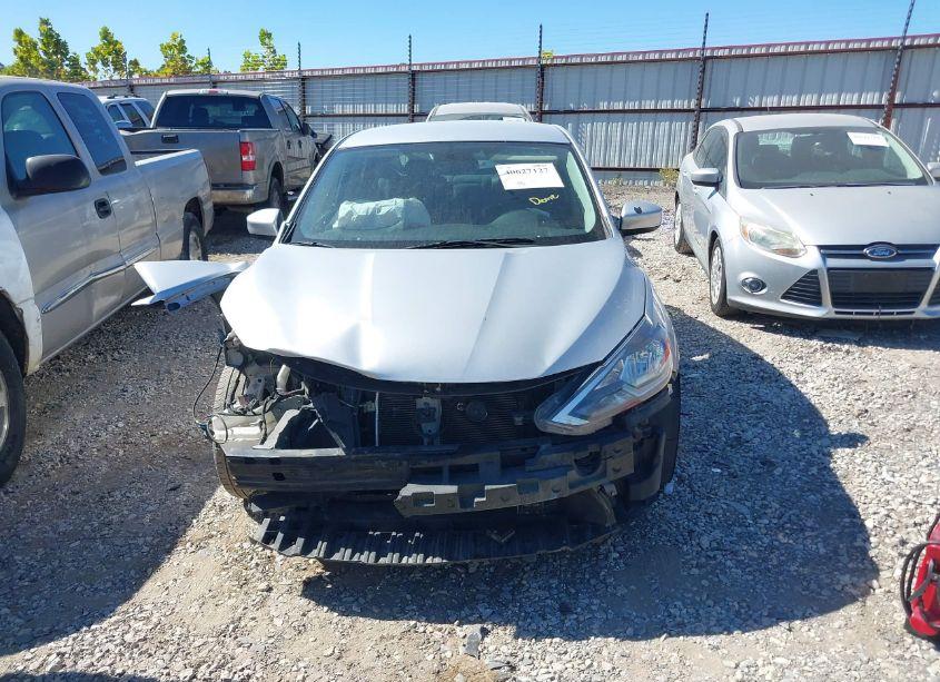 Photo 12 of 2019 Nissan Sentra SV (VIN 3N1AB7AP6KY342695)