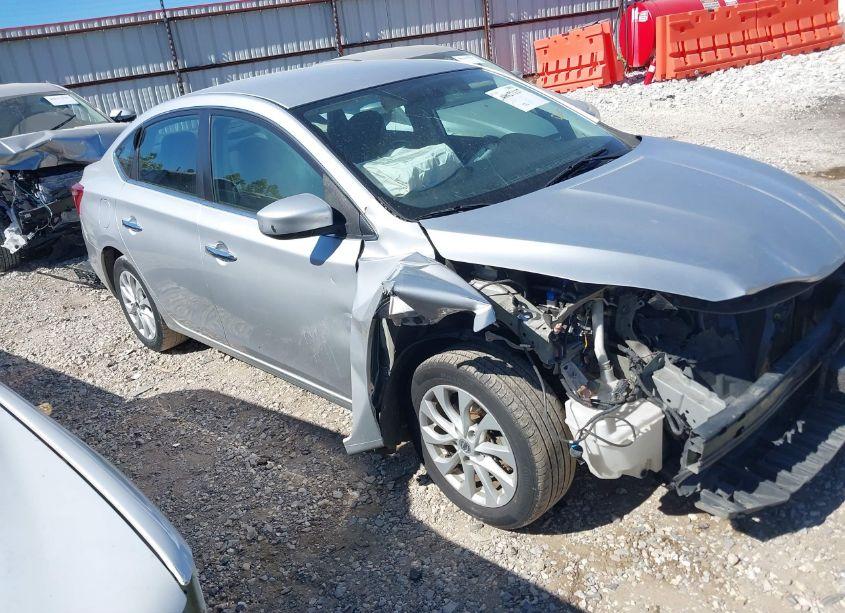 Photo 13 of 2019 Nissan Sentra SV (VIN 3N1AB7AP6KY342695)