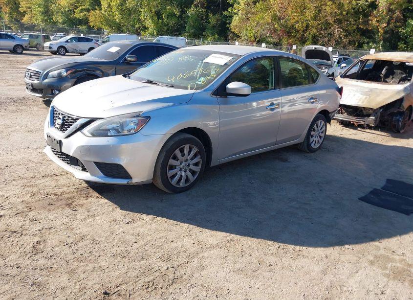 Photo 2 of 2019 Nissan Sentra S (VIN 3N1AB7AP6KY366530)