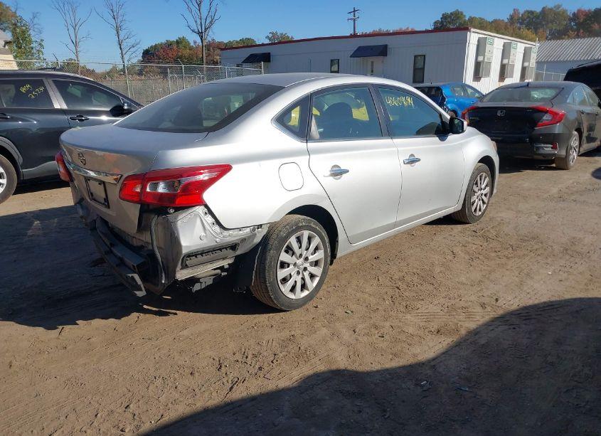Photo 4 of 2019 Nissan Sentra S (VIN 3N1AB7AP6KY366530)