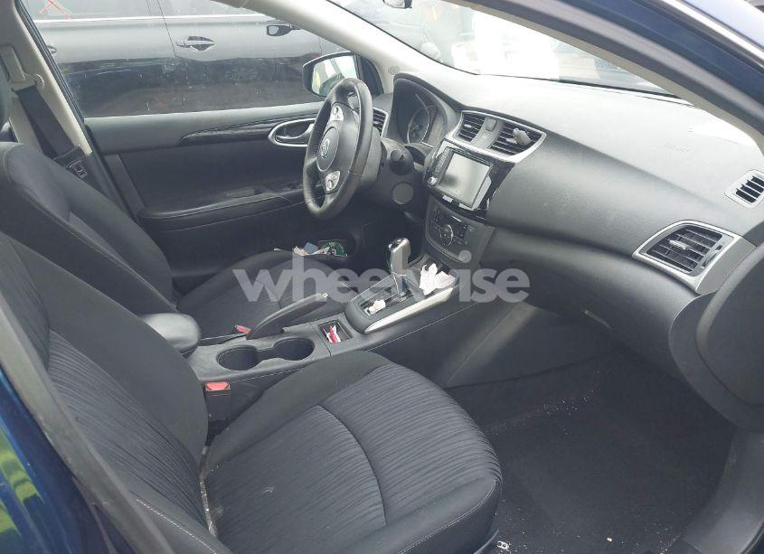 Photo 5 of 2019 Nissan Sentra SV (VIN 3N1AB7AP6KY376426)