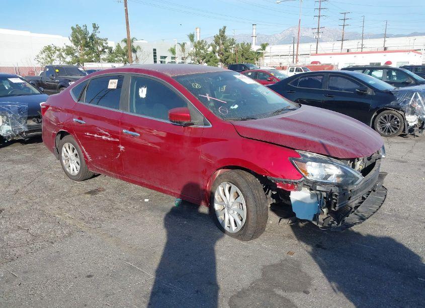 2019 Nissan Sentra SV (VIN 3N1AB7AP6KY377270) main photo