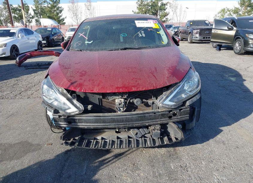 Photo 6 of 2019 Nissan Sentra SV (VIN 3N1AB7AP6KY377270)