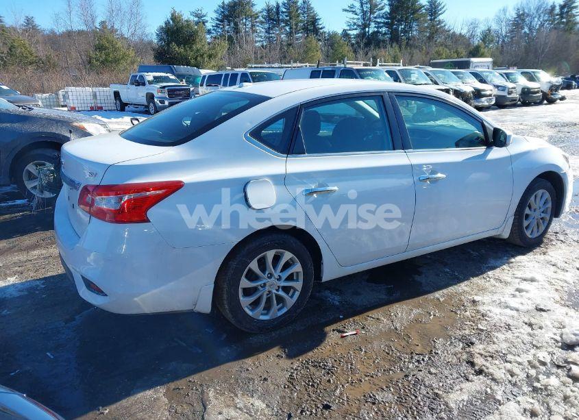 Photo 4 of 2019 Nissan Sentra SV (VIN 3N1AB7AP6KY381948)