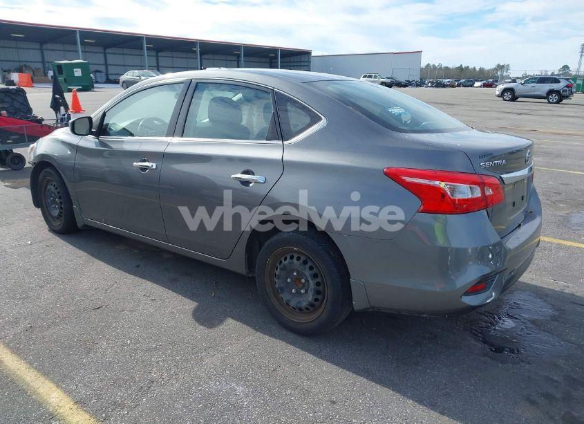 Photo 3 of 2019 Nissan Sentra S (VIN 3N1AB7AP6KY395249)