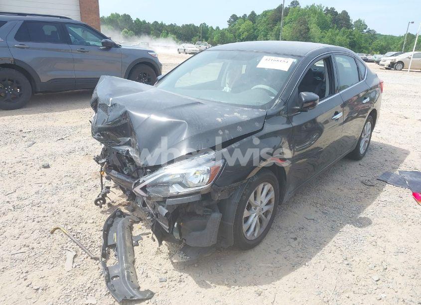 Photo 2 of 2019 Nissan Sentra SV (VIN 3N1AB7AP6KY431618)