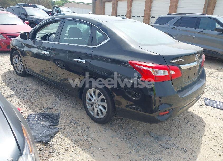 Photo 3 of 2019 Nissan Sentra SV (VIN 3N1AB7AP6KY431618)