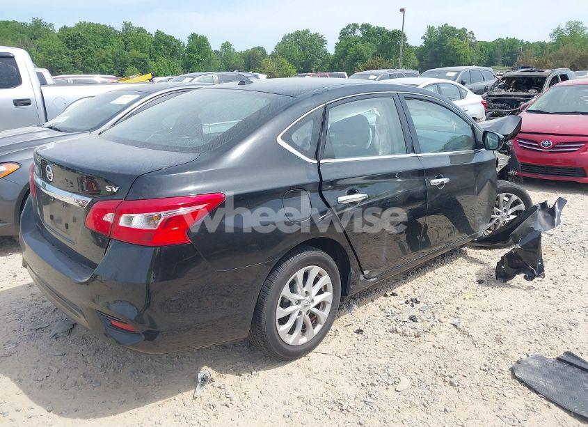Photo 4 of 2019 Nissan Sentra SV (VIN 3N1AB7AP6KY431618)