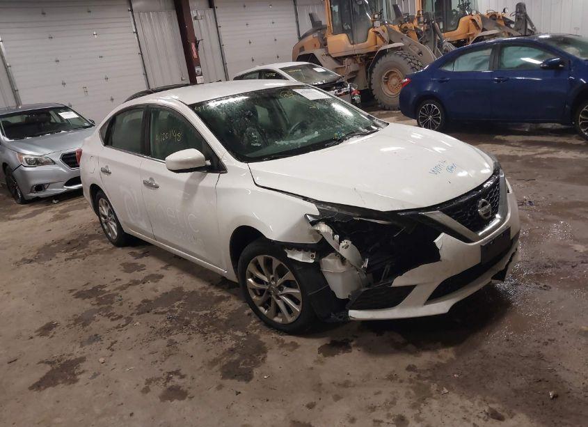 2019 Nissan Sentra SV (VIN 3N1AB7AP6KY438620) main photo