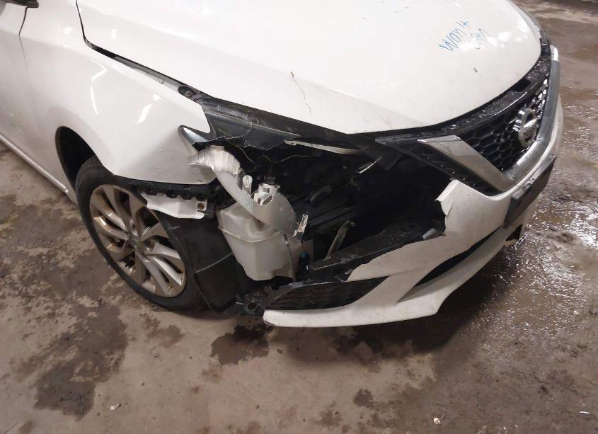 Photo 6 of 2019 Nissan Sentra SV (VIN 3N1AB7AP6KY438620)