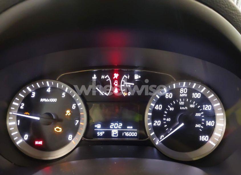 Photo 7 of 2013 Nissan Sentra SR (VIN 3N1AB7AP7DL648109)