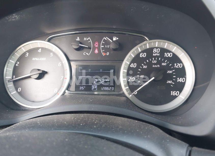 Photo 7 of 2013 Nissan Sentra (VIN 3N1AB7AP7DL650961)