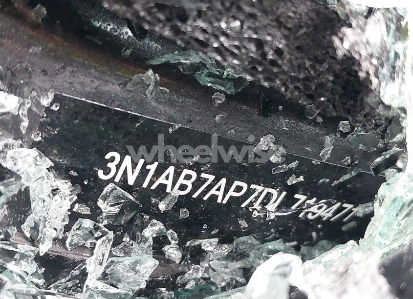 Photo 9 of 2013 Nissan Sentra SR (VIN 3N1AB7AP7DL719471)