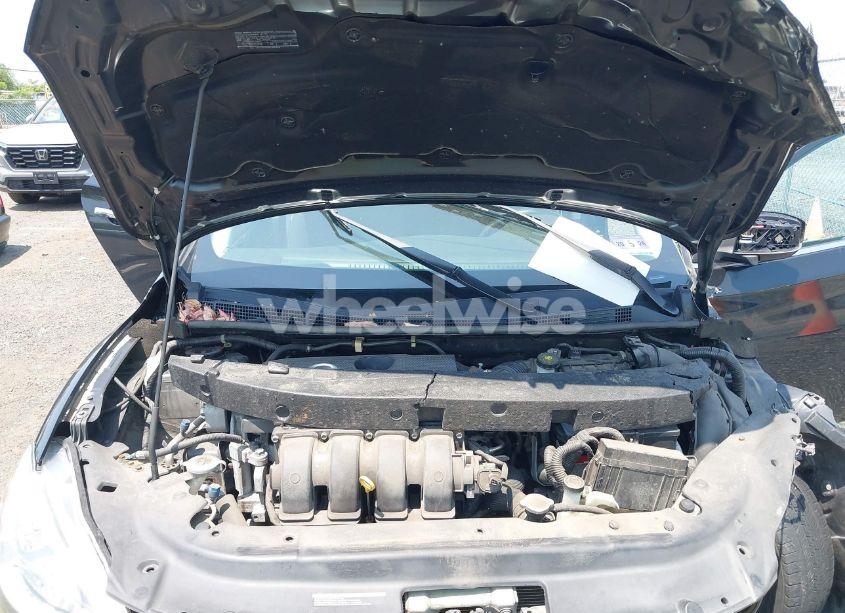 Photo 10 of 2013 Nissan Sentra SR (VIN 3N1AB7AP7DL722516)