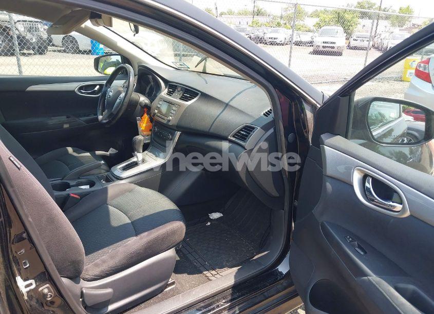 Photo 5 of 2013 Nissan Sentra SR (VIN 3N1AB7AP7DL722516)