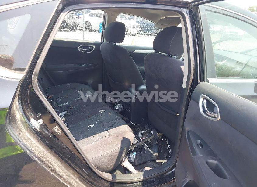 Photo 8 of 2013 Nissan Sentra SR (VIN 3N1AB7AP7DL722516)