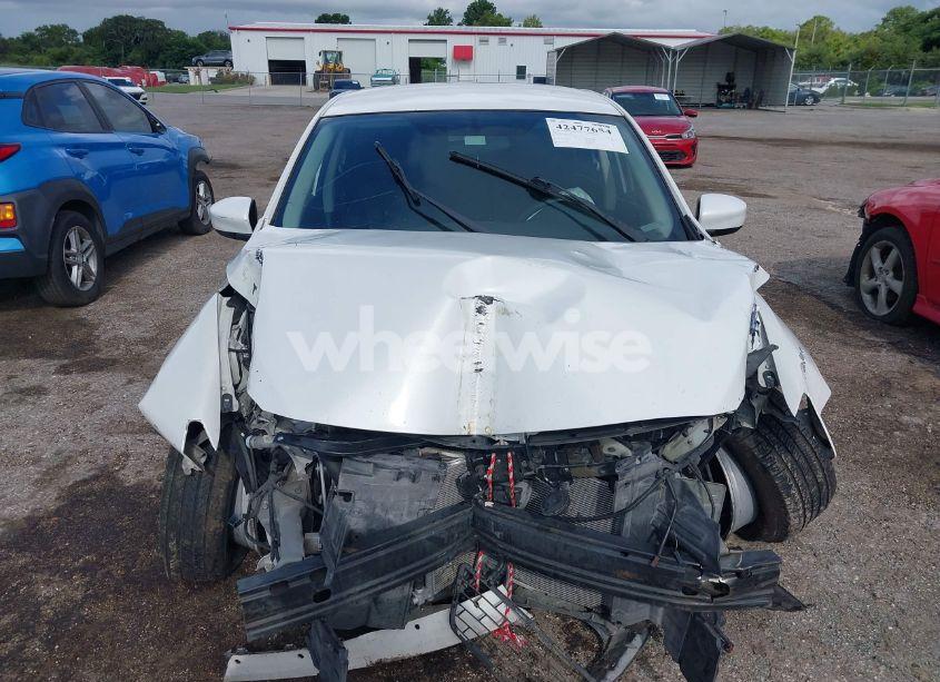 Photo 12 of 2014 Nissan Sentra FE+ S/FE+ SV/S/SL/SR/SV (VIN 3N1AB7AP7EL635815)