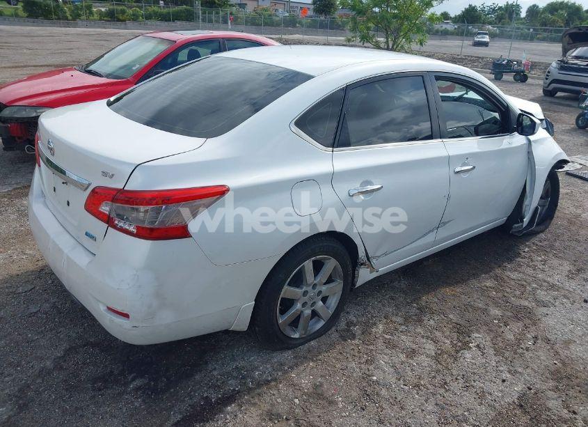 Photo 4 of 2014 Nissan Sentra FE+ S/FE+ SV/S/SL/SR/SV (VIN 3N1AB7AP7EL635815)