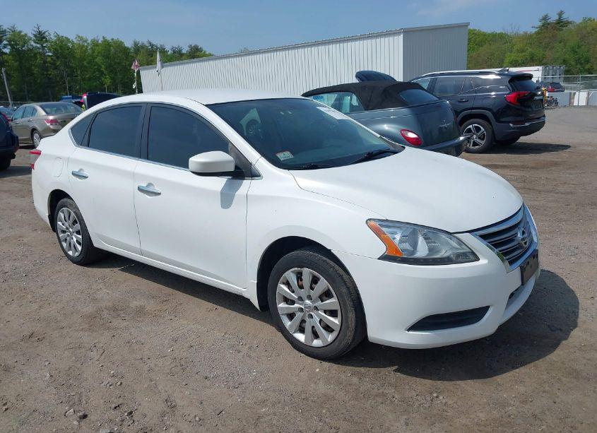 2014 Nissan Sentra S (VIN 3N1AB7AP7EY335226) main photo