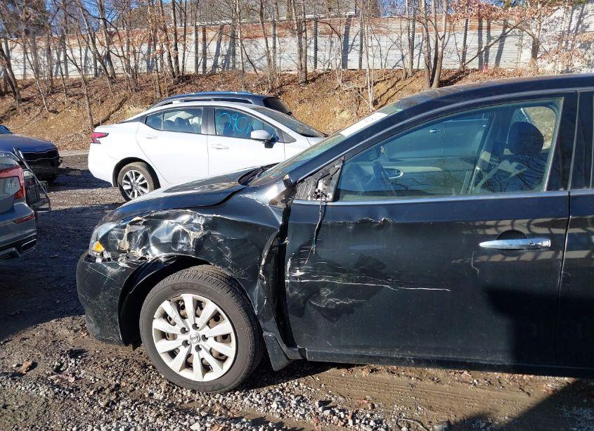 Photo 13 of 2015 Nissan Sentra SV (VIN 3N1AB7AP7FL658433)