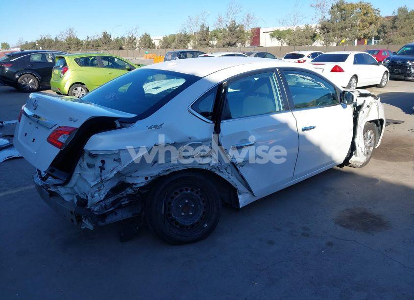Photo 4 of 2015 Nissan Sentra SV (VIN 3N1AB7AP7FL675197)