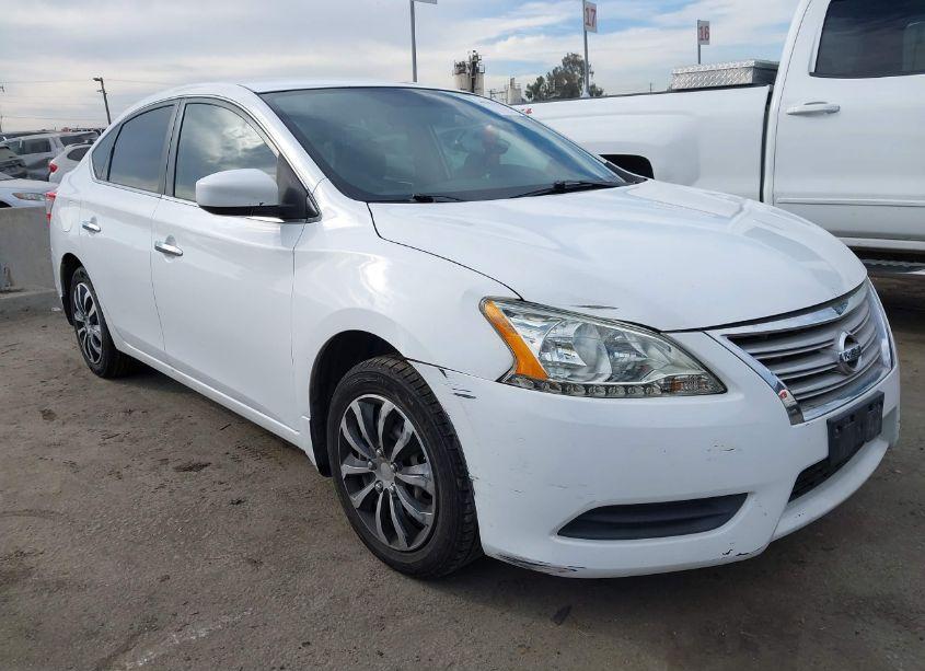 2015 Nissan Sentra S (VIN 3N1AB7AP7FY229070) main photo