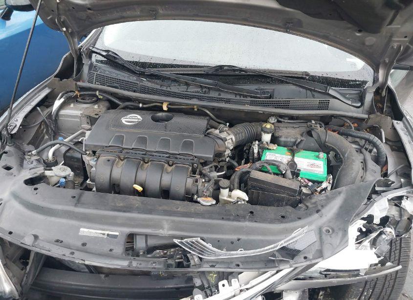 Photo 10 of 2015 Nissan Sentra S (VIN 3N1AB7AP7FY256785)