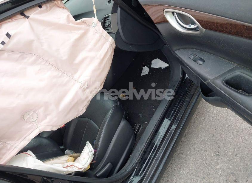 Photo 5 of 2015 Nissan Sentra SL (VIN 3N1AB7AP7FY259315)