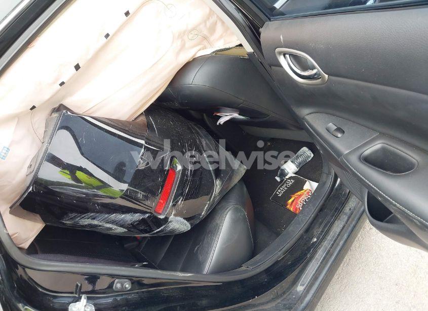 Photo 8 of 2015 Nissan Sentra SL (VIN 3N1AB7AP7FY259315)