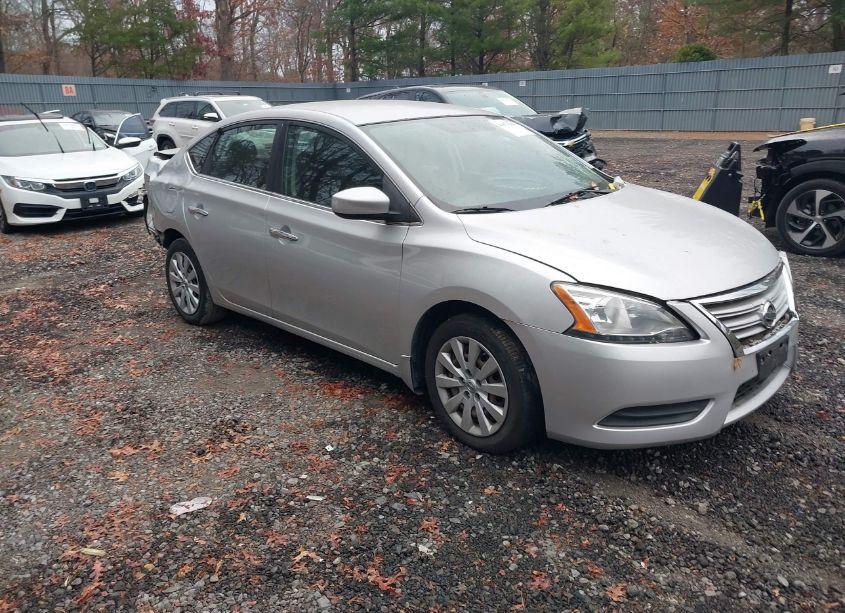 2015 Nissan Sentra S (VIN 3N1AB7AP7FY275692) main photo