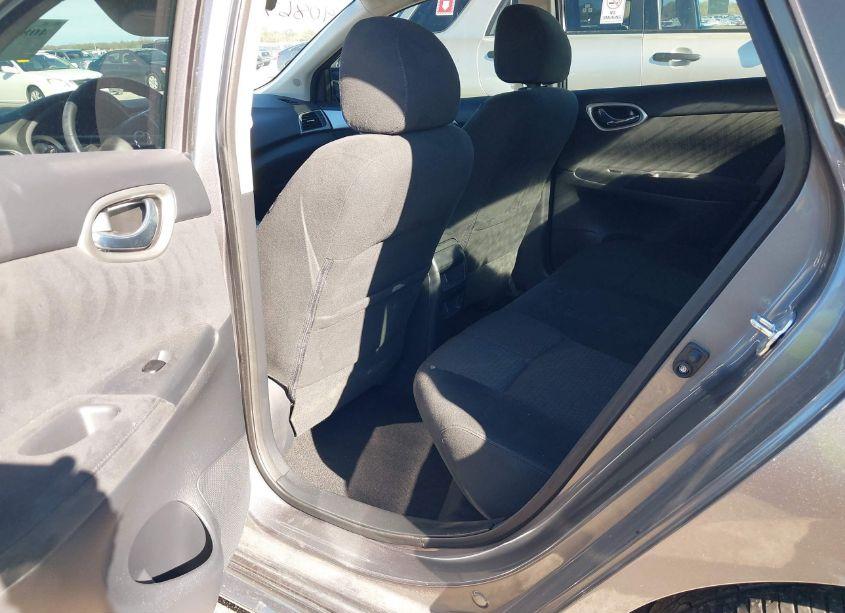 Photo 8 of 2015 Nissan Sentra SR (VIN 3N1AB7AP7FY282867)