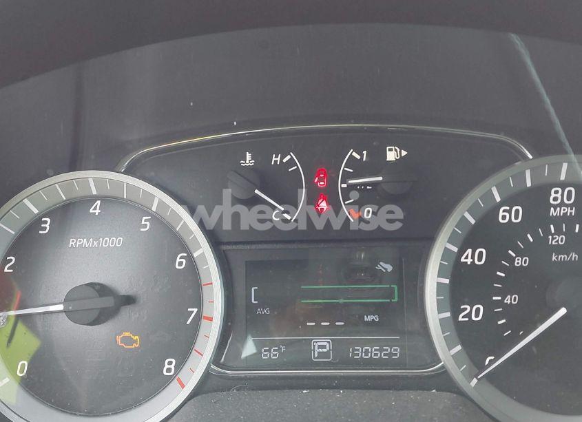 Photo 7 of 2015 Nissan Sentra SR (VIN 3N1AB7AP7FY287339)