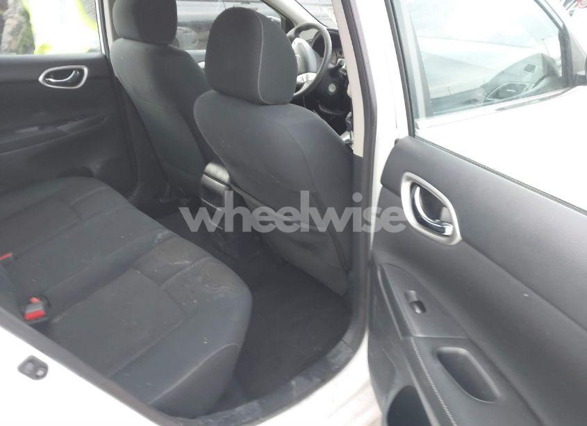 Photo 8 of 2015 Nissan Sentra S (VIN 3N1AB7AP7FY315740)