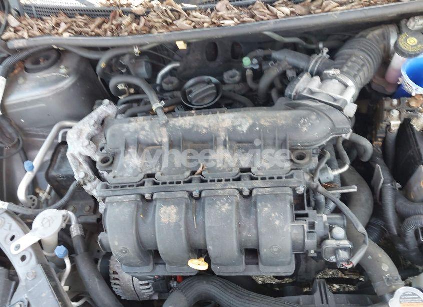 Photo 10 of 2015 Nissan Sentra S (VIN 3N1AB7AP7FY327063)