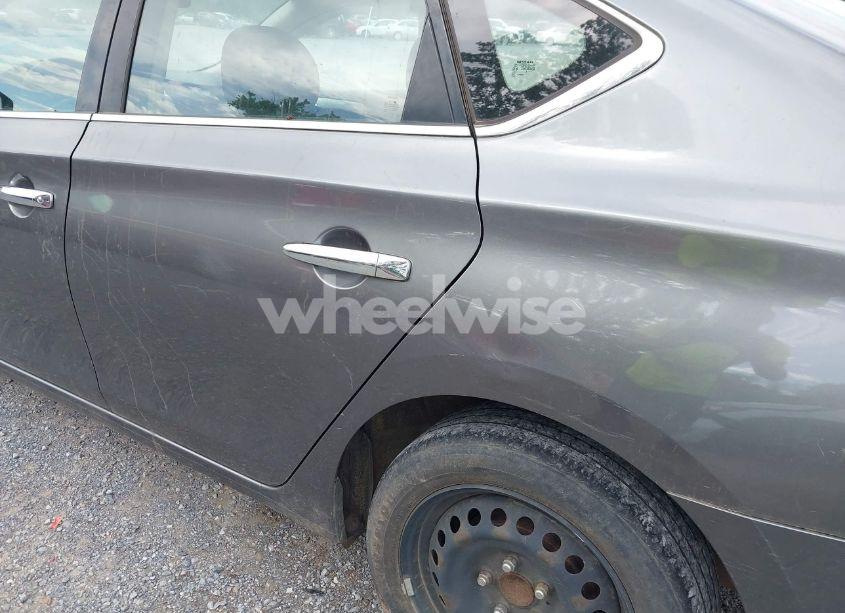 Photo 22 of 2015 Nissan Sentra S (VIN 3N1AB7AP7FY327063)