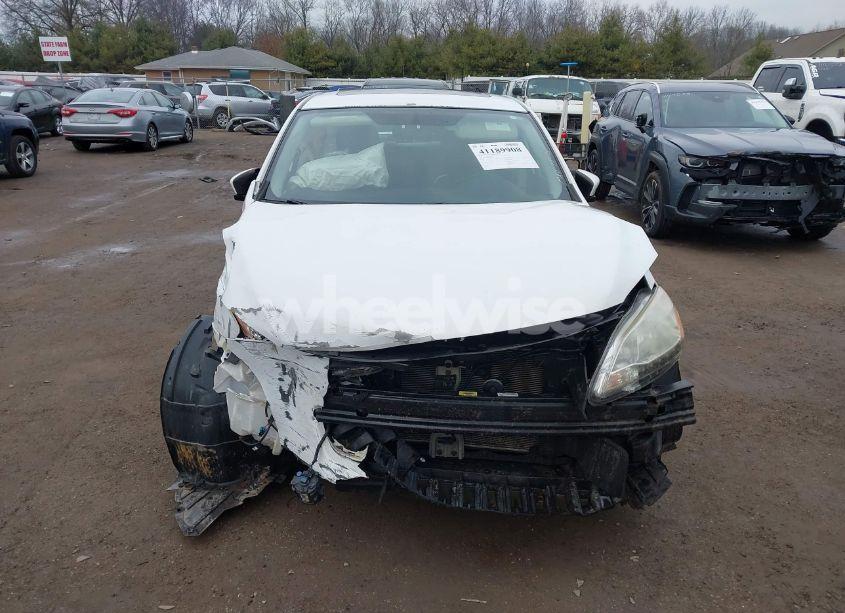 Photo 13 of 2015 Nissan Sentra SR (VIN 3N1AB7AP7FY364758)